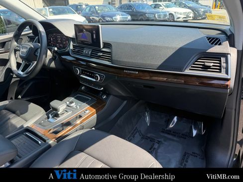 Used 2019 Audi Q5 2.0T Premium Plus w/ Premium Plus Package AWD/4WD image 30