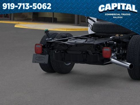 New 2026 Ford F350 XL w/ XL Chrome Package AWD/4WD image 21