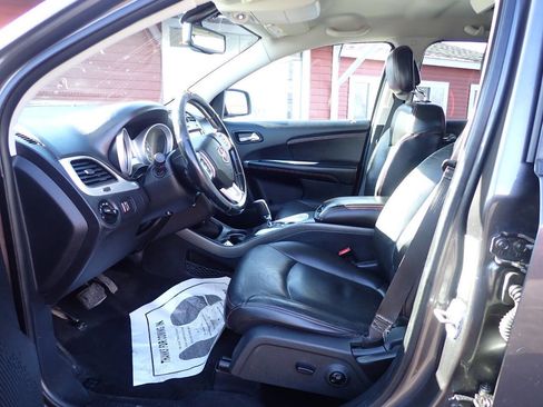 Used 2017 Dodge Journey GT w/ Driver Convenience Group image 8