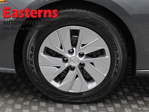 Used 2024 Nissan Altima 2.5 S image 32