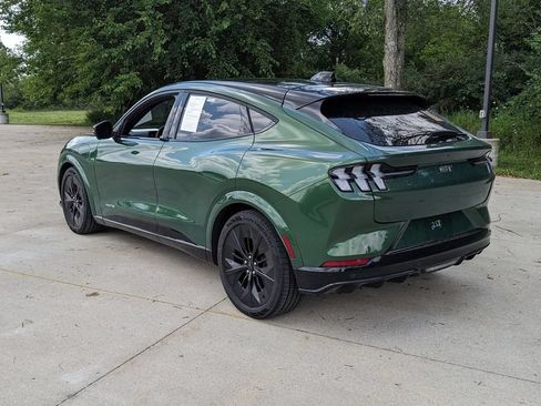 Used 2025 Ford Mustang Mach-E GT AWD/4WD image 5