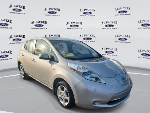 Used 2012 Nissan Leaf SL image 7
