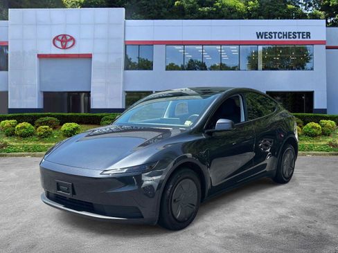 Used 2026 Tesla Model Y Long Range AWD/4WD image 4
