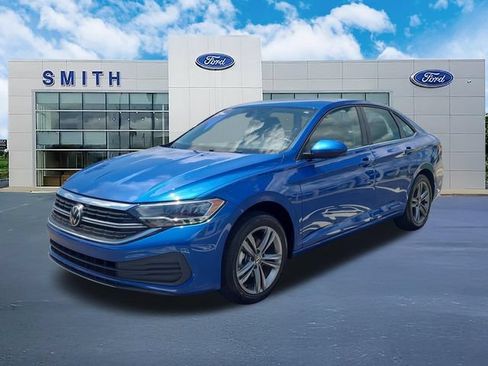 Used 2023 Volkswagen Jetta SE FWD image 1