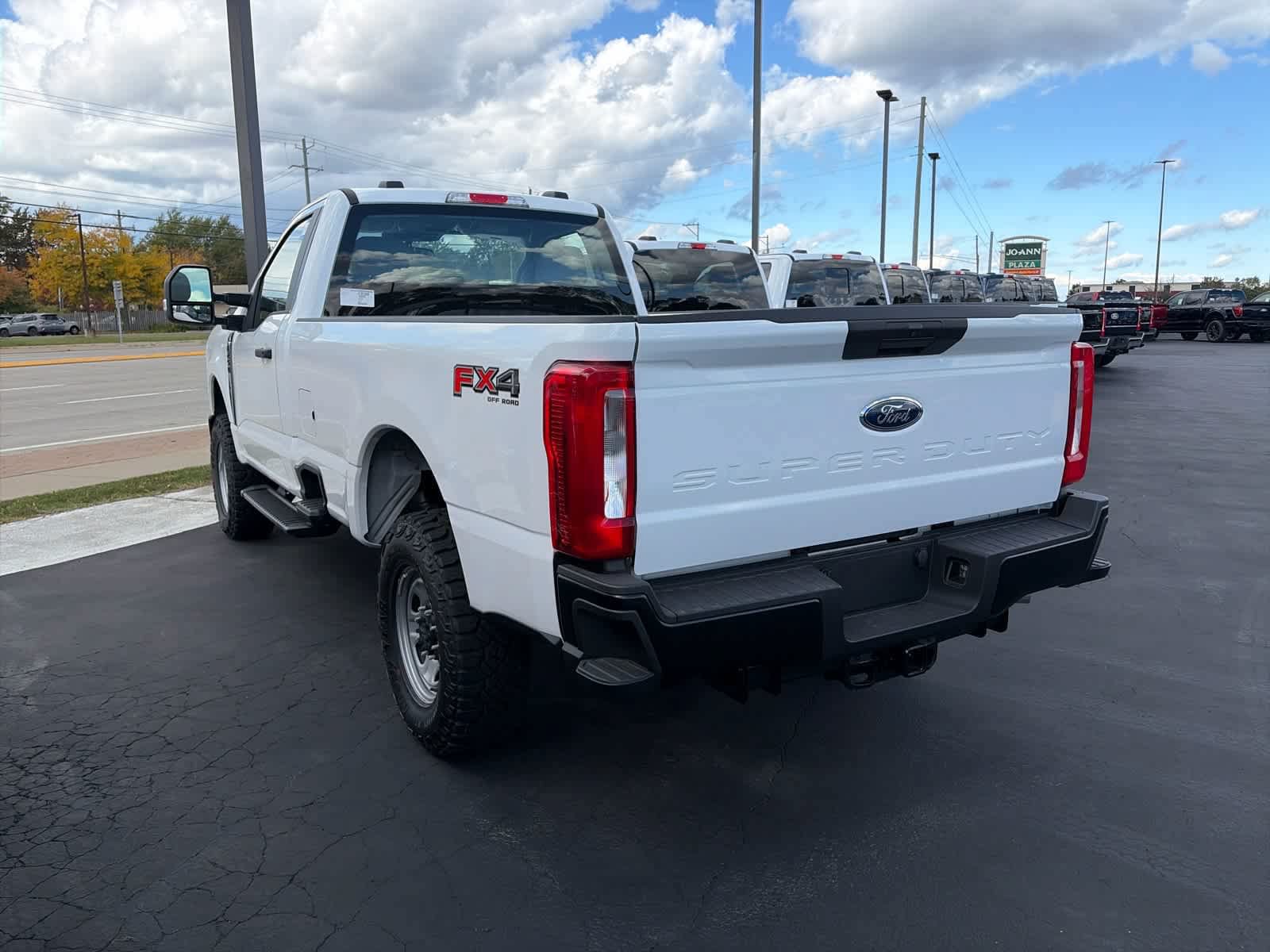 New 2026 Ford F250 XL w/ XL Off-Road Package AWD/4WD image 11