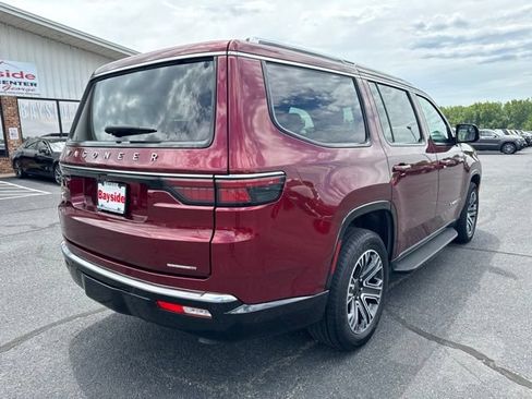 Used 2024 Jeep Wagoneer Series II AWD/4WD image 7