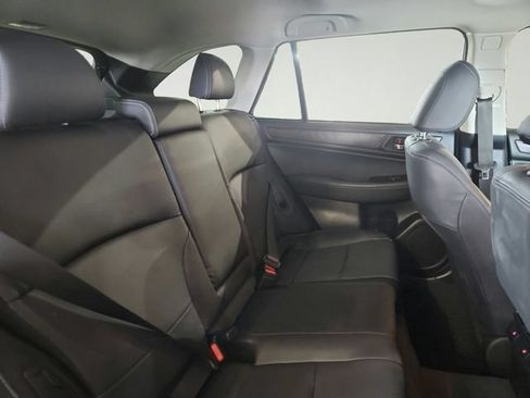 Used 2017 Subaru Outback 2.5i Limited AWD/4WD image 26