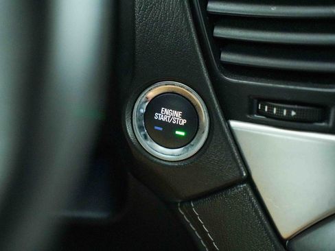 Used 2019 Chevrolet Suburban Premier image 42