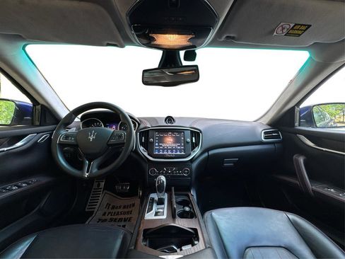 Used 2016 Maserati Ghibli S image 23
