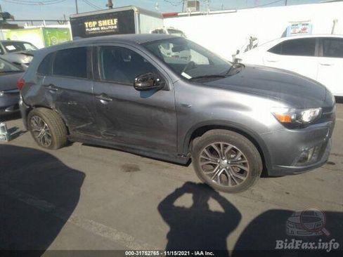Used 2018 Mitsubishi Outlander Sport ES FWD image 13