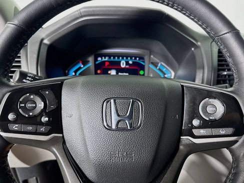 Used 2024 Honda Odyssey Elite image 16