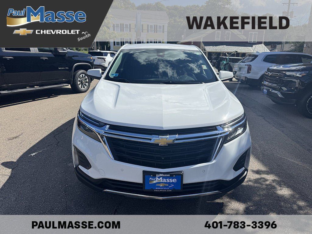 Used 2024 Chevrolet Equinox LT FWD image 2