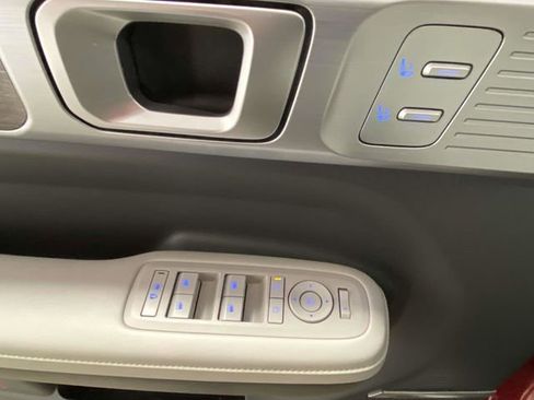 Used 2024 Hyundai Santa Fe Calligraphy image 15