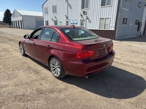 Used 2011 BMW 328i xDrive Sedan image 4
