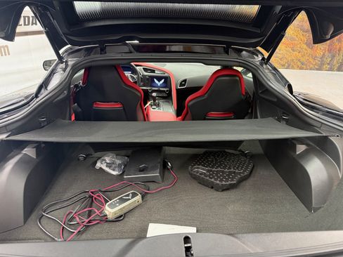 Used 2015 Chevrolet Corvette Z06 w/ 2LZ Preferred Equipment Group image 18