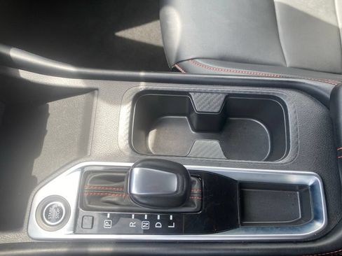 Certified 2025 Nissan Sentra SR w/ SR Premium Package FWD image 34