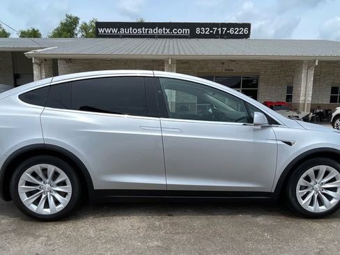 Used 2018 Tesla Model X 100D AWD/4WD image 6