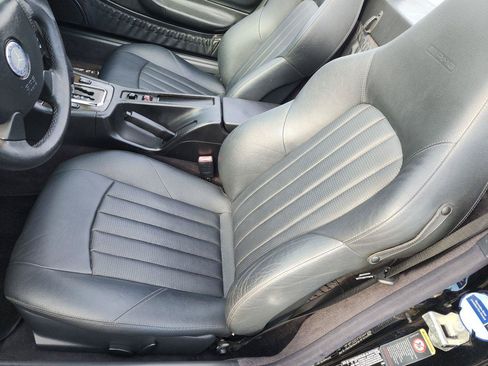 Used 2003 Mercedes-Benz SLK 32 AMG image 4