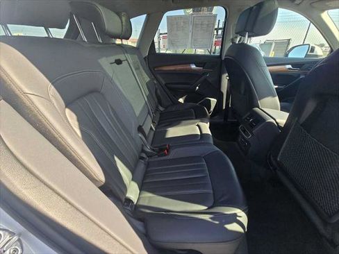 Used 2023 Audi Q5 2.0T Premium w/ Convenience Package image 14