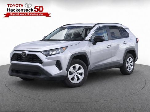 Used 2021 Toyota RAV4 LE w/ Carpet Mat Package (TMS) AWD/4WD image 2