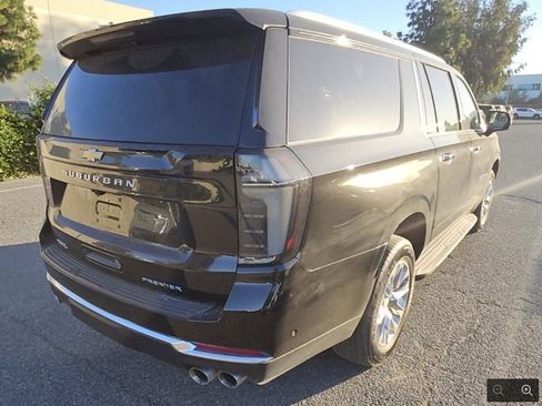 Used 2025 Chevrolet Suburban Premier w/ Sun And Tow Package image 7