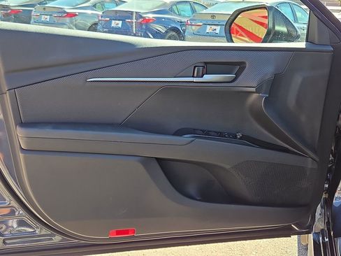 Used 2026 Toyota Camry SE w/ Convenience Package image 20