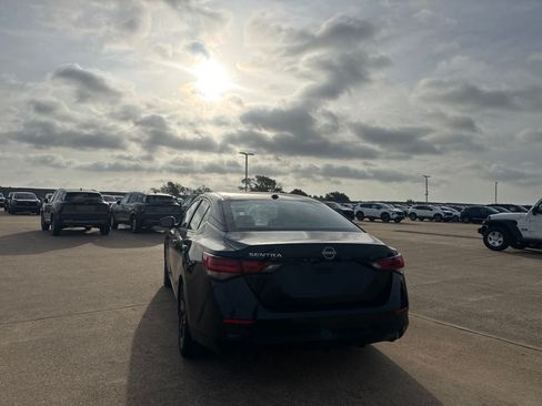 Certified 2025 Nissan Sentra SV FWD image 13
