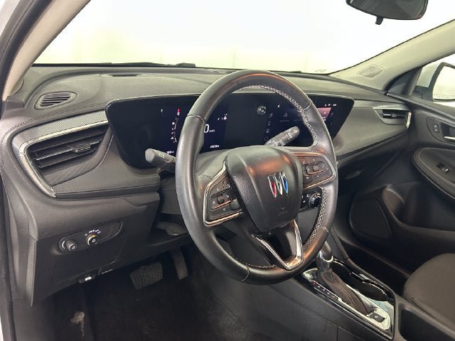 Used 2024 Buick Encore GX Preferred AWD/4WD image 13