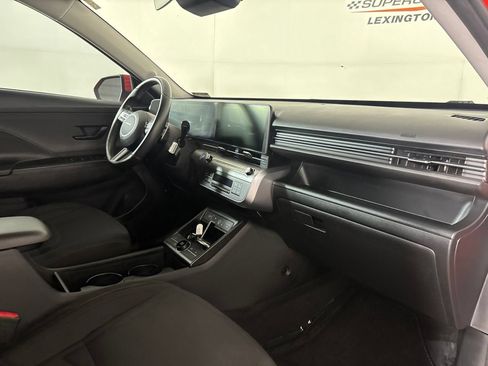 Used 2024 Hyundai Kona SEL w/ Convenience Package FWD image 32