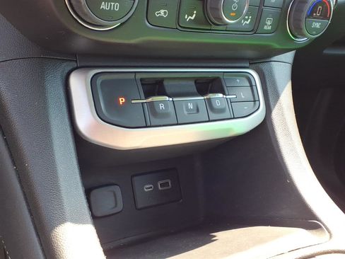 Used 2023 GMC Acadia SLE AWD/4WD image 15