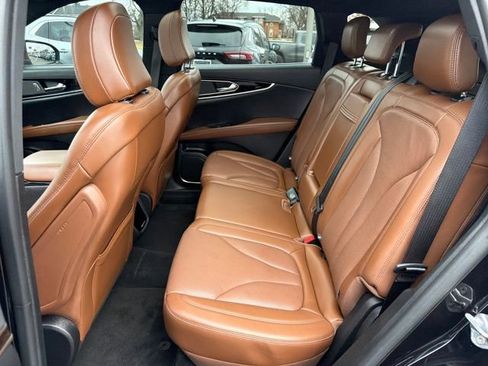 Used 2023 Lincoln Nautilus Reserve w/ Monochromatic Package image 29