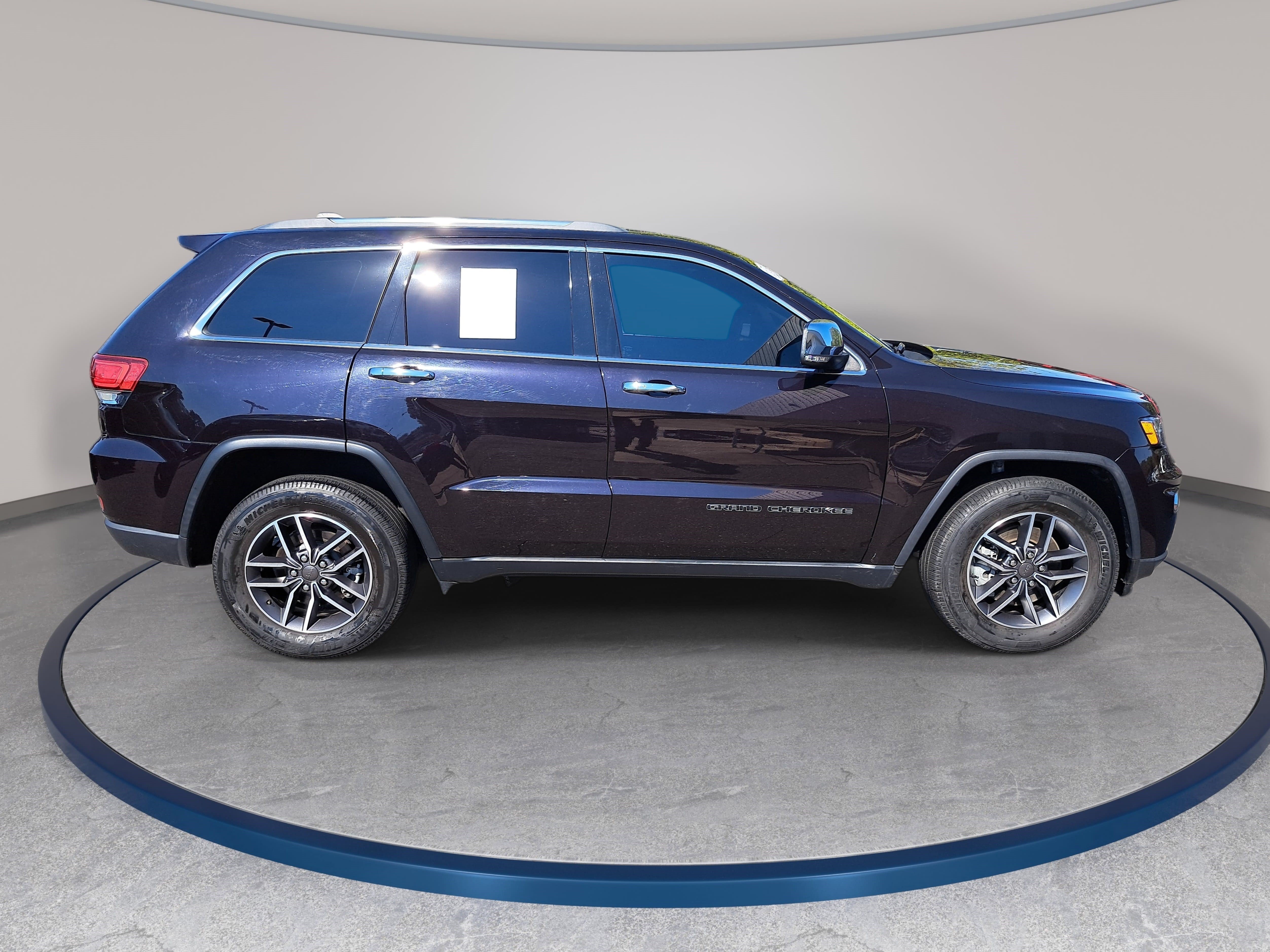 Used 2021 Jeep Grand Cherokee Limited RWD image 4