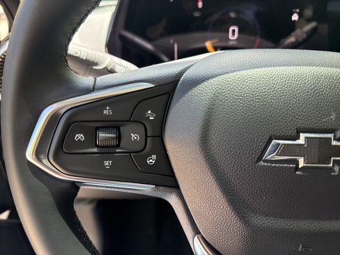 Used 2024 Chevrolet Trax ACTIV w/ Sunroof Package FWD image 25