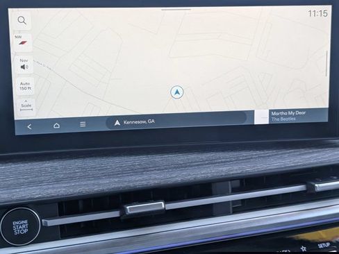 Used 2025 Hyundai Santa Fe Limited FWD image 27