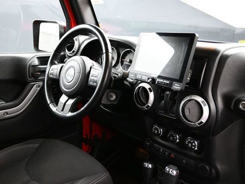 Certified 2016 Jeep Wrangler Sahara w/ Trailer Tow Group image 15