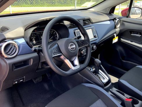 New 2025 Nissan Versa SV w/ Trunk Package image 9