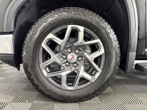 New 2026 GMC Sierra 1500 SLT w/ SLT Premium Plus Package image 9
