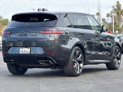 Used 2024 Land Rover Range Rover Sport Dynamic SE image 3