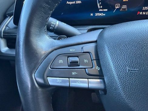 Certified 2025 Cadillac XT4 Premium Luxury FWD image 18
