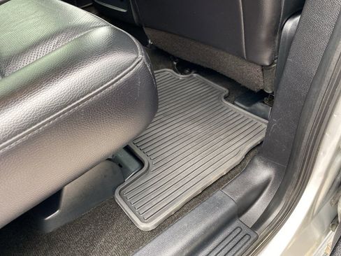 Used 2017 Ford Expedition Limited image 14