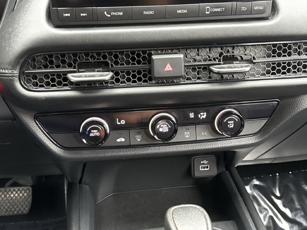 Used 2025 Honda HR-V LX image 16