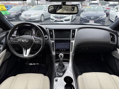 Used 2017 INFINITI Q60 3.0t RWD image 15