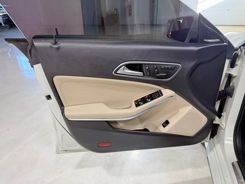 Used 2016 Mercedes-Benz CLA 250 4MATIC image 28