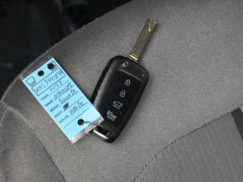 Used 2022 Hyundai Sonata SE image 18