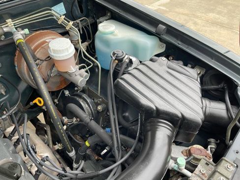 Used 1994 Nissan Pickup XE image 40