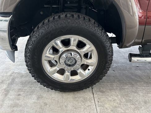 Used 2016 Ford F250 Lariat w/ Lariat Ultimate Package image 13