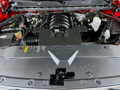 Used 2018 Chevrolet Silverado 1500 LT w/ All Star Edition image 27