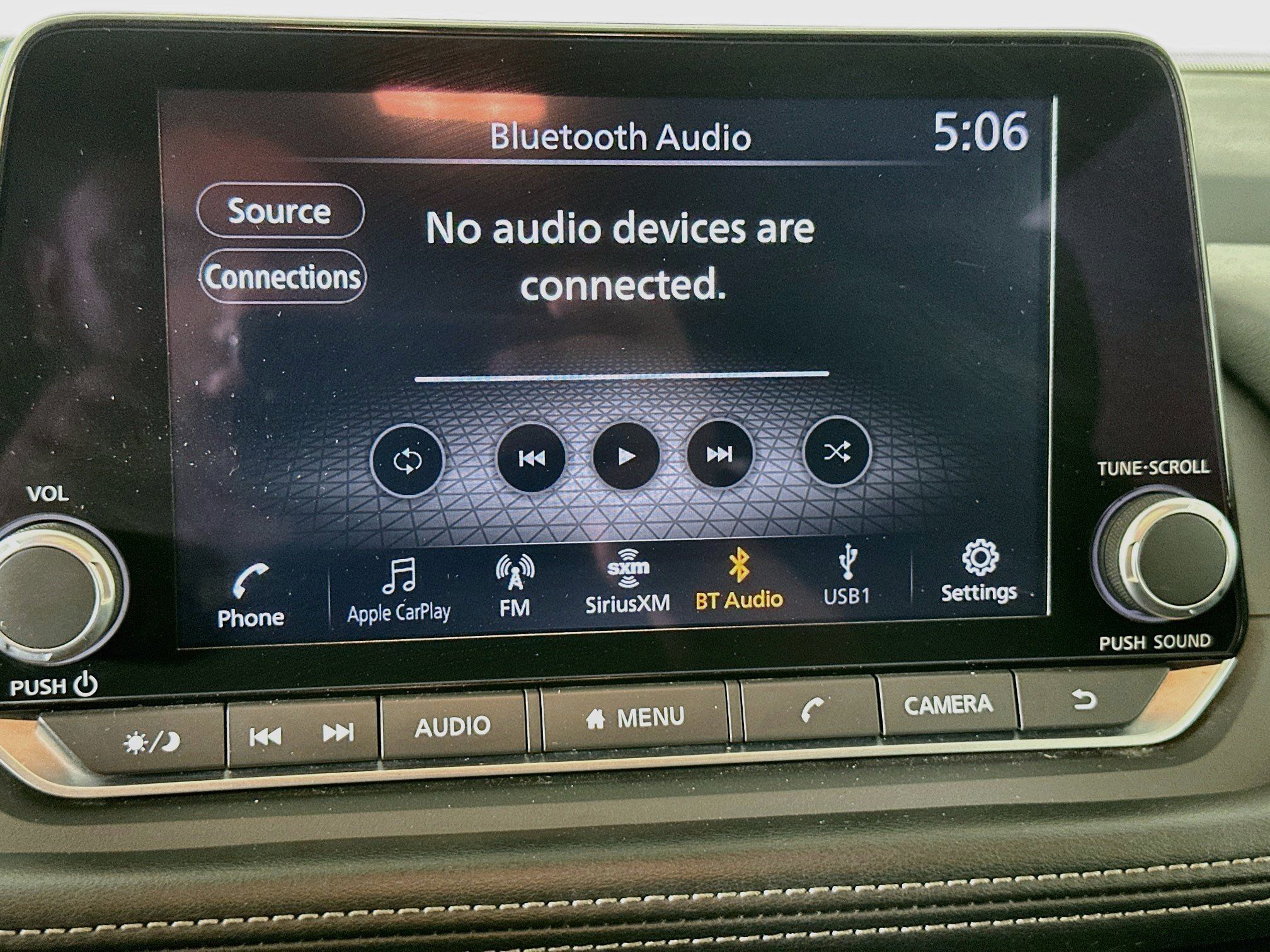 Used 2024 Nissan Rogue SV FWD image 21