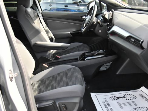 Used 2021 Volkswagen ID.4 Pro image 46