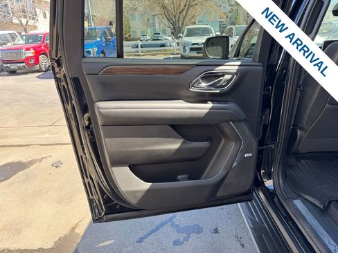 Used 2021 Chevrolet Suburban High Country image 18